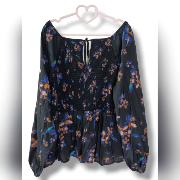 NWOT Ava & Viv Black Floral Peplum Shirt Puff Sleeve Blouse 3X - Picture 4 of 6